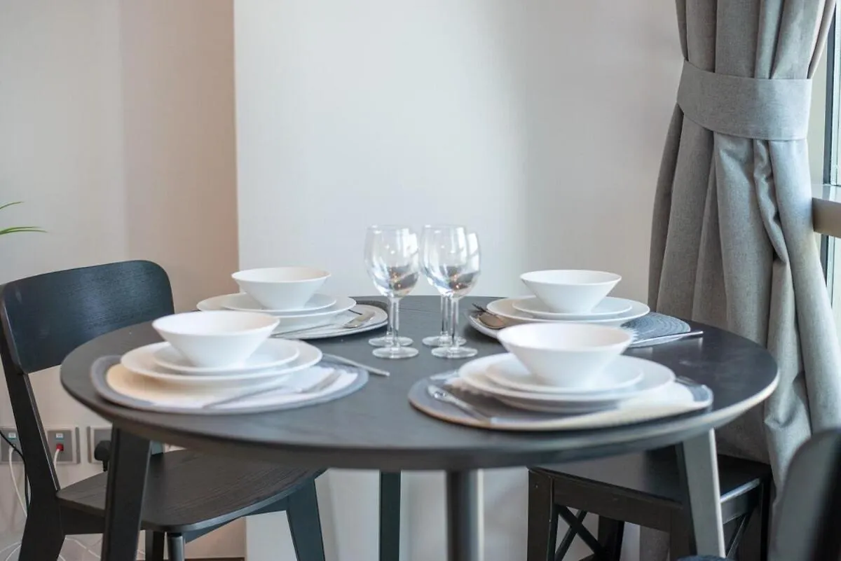 Comfortable Studio Apartment For 4 In Difc Dubaï